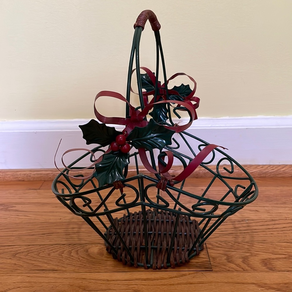 Metal Holiday Basket